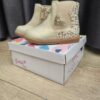 Kinderschoentje beige